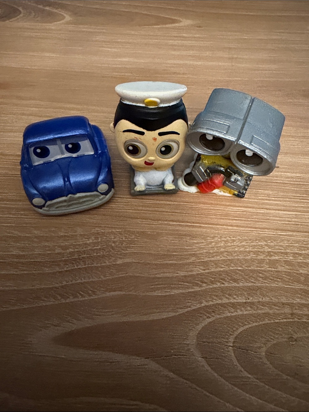 Disney Doorables- Wall E and Cars bundle